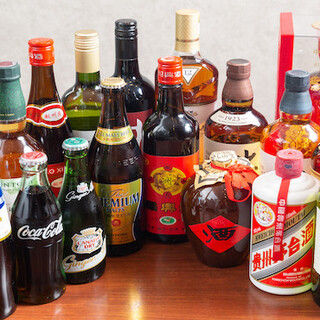 We offer a wide variety of drinks, from standard drinks to Chinese liquors such as Shaoxing wine.