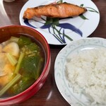 Niigata Takeuchi - 朝ご飯は白米と鮭