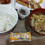 Hoteru Rafinato Sapporo - ご飯、味噌汁、ふりかけ