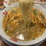 おおぎやラーメン - 麺アップ