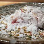 焼き鳥 とりら - 白肝ズリハツ刺し淡雪塩