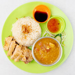 Hainanese chicken rice & chicken curry combination