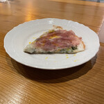 f - 山芋生地とタラの芽にクラテッロ