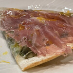 f - 山芋生地とタラの芽にクラテッロ