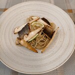 186666749 - 秋刀魚と松茸のスパゲッティー
