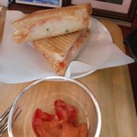 ポレポレ堂 - 明太ポテトチーズホットサンド