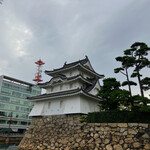 うどん 一福 - 高知城の跡地にある丑寅の櫓