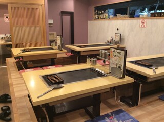 Okonomiyaki Ponkichi - 座敷