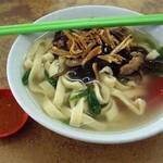 Panmee (plate noodles)
