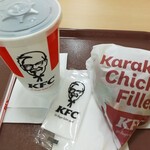 ケンタッキー - ドリンク写真:辛口チキンフィレバーガーとアイスコーヒーM