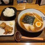 Tori Ichi - 醤油らぁ麺＋鷄竜田揚げライスセット。
