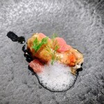 La Brianza - 和歌山県産タラバガニ炙りソーテルヌのジュレ柑橘の泡とピンクグレープフルーツ。わぁすごい!!タラバガニですよ〜びっくりの贅沢素材!!ボリュームたっぷりタラバガニ身の味わいがジュレや泡の風味で膨らんでる〜