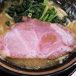 横浜家系ラーメン 三郷家 - チャーシュー。