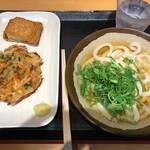 Sanuki Udon Meriken Y - '22/10/12 かけ並（370円）＋野菜かき揚げ（150円）＋いなり（70円）全て税込