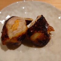 鳥匠いし井ひな - 手羽先の西京焼　中にバチコ