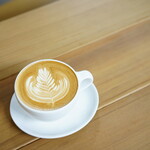 BLUE BOTTLE COFFEE - カフェラテ (￥627)