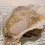 虎ノ門タニーチャ - 仙鳳趾の生牡蠣