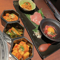 蕃 YORONIKU - 