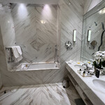 THE GRITTI PALACE - Bath 別にシャワールームあり