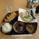 Shounan Chigasaki Koufuku Gyouza - ｗ半餃子定食