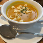 レストラン　レ・フレール - 本日のスープ(カボチャのポタージュ)