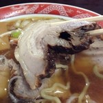 ちから - チャーシューデカ過ぎ、うまい！