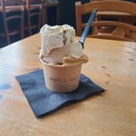 やさとブルーベリーファーム - マロングラッセとキャラメルジェラート