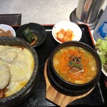 韓国料理ジョウンデー - 火傷に注意。