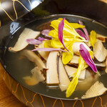 Ogitani - お椀長崎白甘鯛と京丹後松茸のお椀物