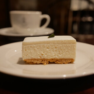 西洋菓子 しろたえ_1