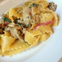 Ristorante IL FIGO INGORDO - パッパルデッレ　ホロホロ鳥の白ワイン煮