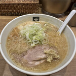 大島 - 『味噌』『煮卵』　1070円