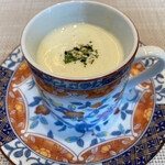 レストラン ムラヤマ - 白葱とじゃがいもの冷製スープ