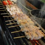 鳥吉 - 料理写真:1本1本スタッフが串に刺し、じっくりと炭火で焼き上げるこだわりの焼鳥