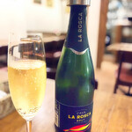 Amphora - ◉ La Rosca Cava Brut
                      /  D.O. Cava / Xarel-Lo 40%チャレッロ, Macabéo 40%マカベオ, Parellada 20% パレリャーダ