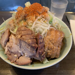 かじろうramen7 - ラーメン小、野菜まし、にんにく増し、脂マシマシ‼️