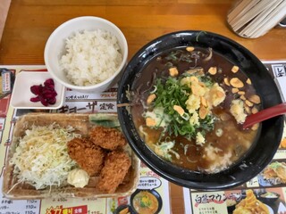 白熊 - にんにくまみれラーメン＆カキフライ ランチ