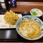 丸亀製麺 - かけ並＋野菜かき揚げ（340円＋150円）