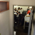 階段を下りたところ