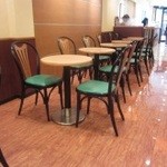 ドトールコーヒーショップ - 店内１階の風景！２階席もあるぞん（２階奥が喫煙席）