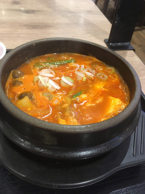 韓方純豆腐 旨辛牛骨ズンドゥブと薬膳韓方スープ 通販