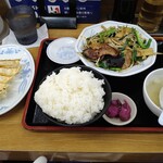 Fukushin - ニラレバ定食690円 ライス大盛100円 セット餃子190円