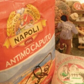 こだわりの小麦粉＆チーズ