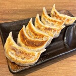 Nikujiru Gyouza No Dandadan - 肉汁焼餃子（468円 ＋税）