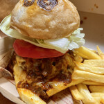 ゴールデンゲートバーガー - 自家製チリソース、惚れた！