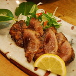 四国三郎 よしの川 - マグロのホホ肉の塩タタキ