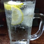 鶴亀 - チューハイ 300円(税込)(2022年10月12日撮影)