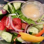 トリケラトプス 祐天寺店 - トマトが贅沢に入ったサラダ