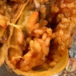 トリケラトプス 祐天寺店 - おいしいものがたくさんまかれたケイジャンシュリンプブリトー