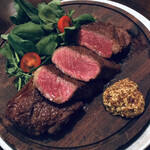オステリアバル ロッツォアズーロ - NZ産赤身肉のステーキ